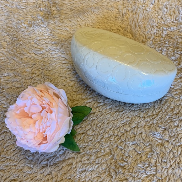 Coach Accessories - COACH Sunglasses case